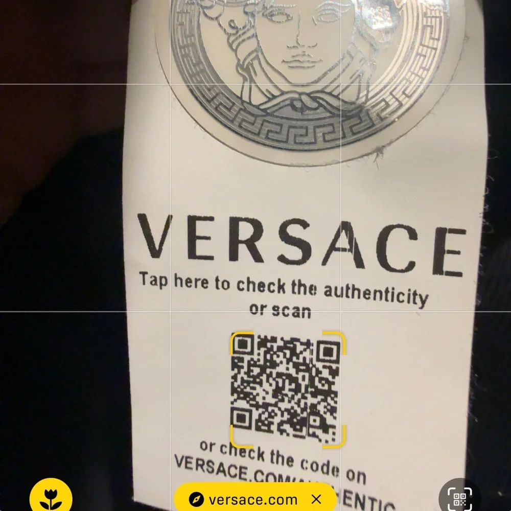 🔥NWOT Versace Black Hoodie with Gold Studs Logo 🔥 - Picture 7 of 7
